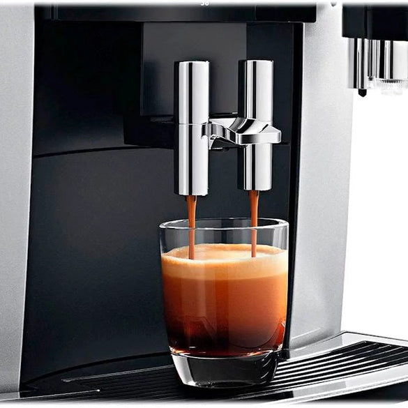 Jura S8 Espresso Machine with 15 bars of pressure and Milk Frothier