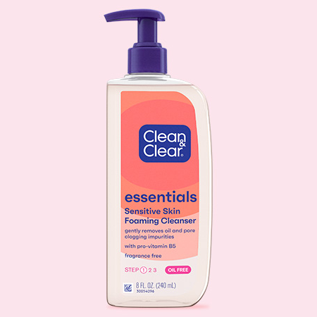 ESSENTIALS SENSITIVE SKIN FOAMING FACIAL CLEANSER