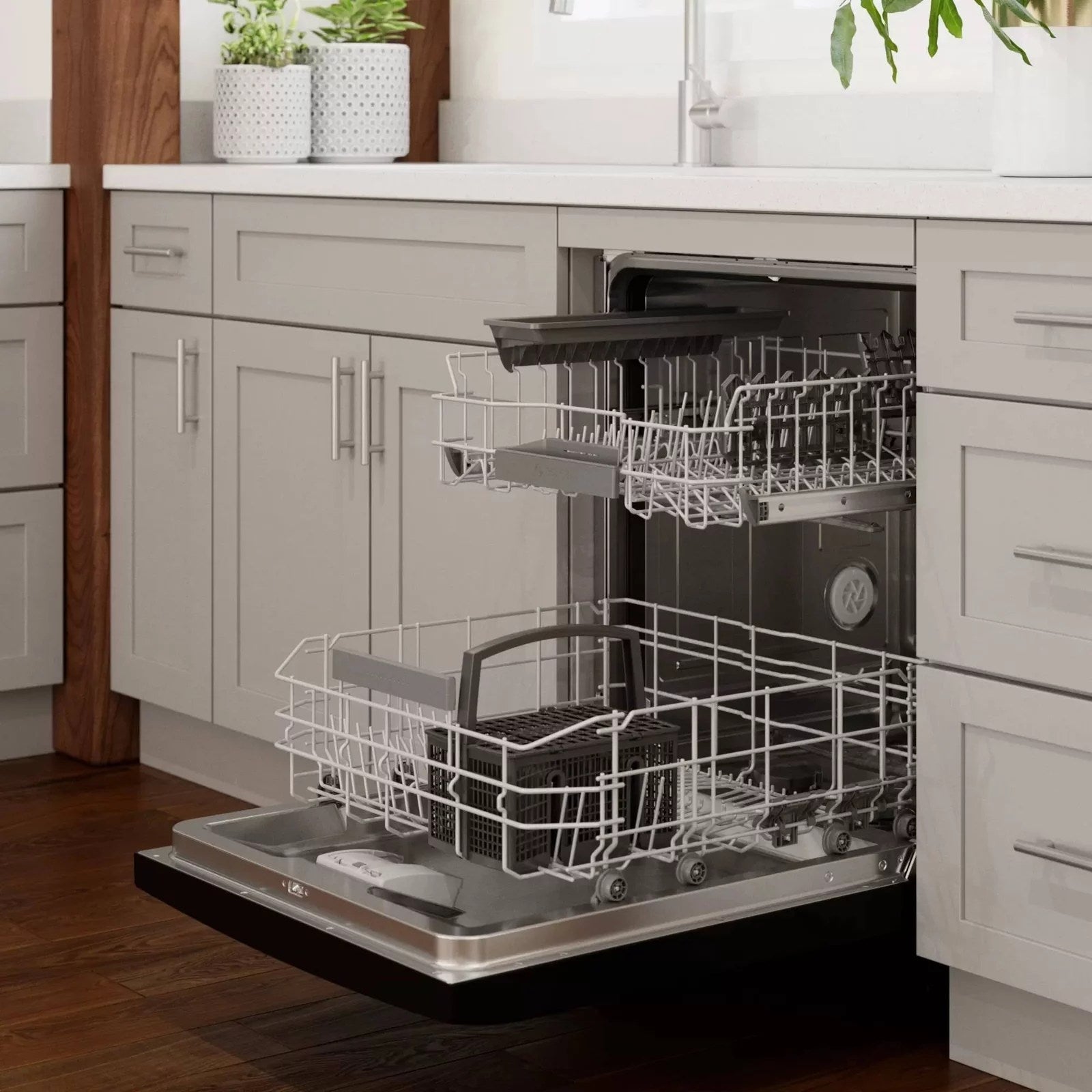Bosch 300 Series 24″ Black Built in Dishwasher